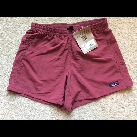 Patagonia Pants - Patagonia Baggies, red shorts XS